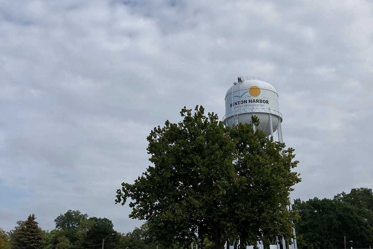 Benton Harbor Lead Line Replacement Nears Completion Bridge Michigan   Benton Harbor Water Tower 